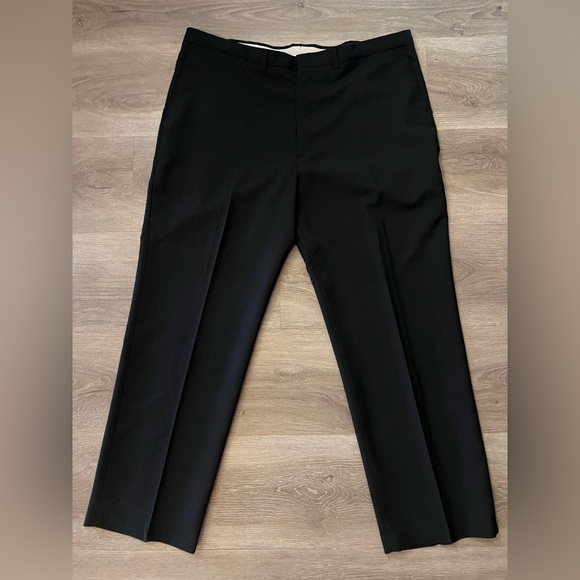 Men’s Haggar 42 x 32 black slacks. Polyester Wool - Picture 1 of 5